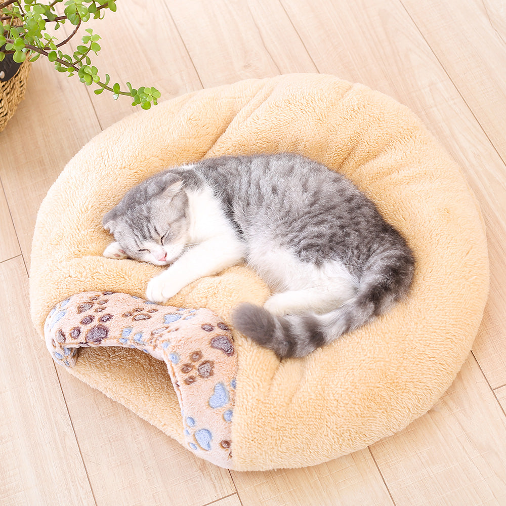 Calming Plush Pet Nest – Winter Cozy Bed for Cats & Puppies